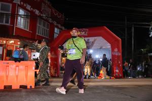 BIB: 4239
                            <button type="button" onclick="openModal(26262958)" class="btn btn-primary btn-sm float-right btn-popup" data-toggle="modal" data-target=".modal-high-quality">
                        <i class="fas fa-shopping-cart"></i> Add to Cart
                    </button>
                                            <button type="button" onclick="isThisMe(26262958, true)" class="btn btn-success btn-sm float-right btn-popup btn-isme hidden" data-toggle="tooltip" data-placement="bottom" title="นี่คือรูปของคุณใช่ไหม คลิกที่นี่เพื่อเอาเข้าอัลบั้ม">
                        <i class="fas fa-plus"></i> Add to album
                    </button>
                    <button type="button" onclick="isThisMe(26262958, false)" class="btn btn-warning btn-sm float-right btn-popup btn-isnotme hidden">
                        <i class="fas fa-ban"></i> Remove from album
                    </button>